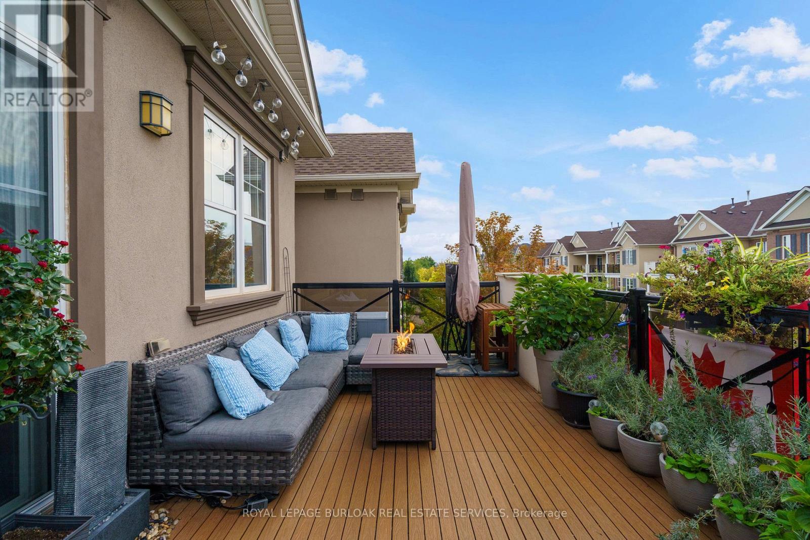 306 272 Georgian Dr, Oakville, ON L6H 7K1