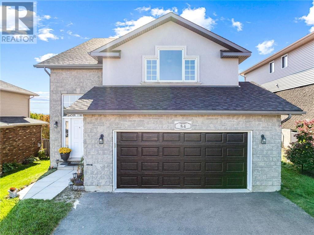 84 Bayside Cres, Sudbury, ON P3B 0B9