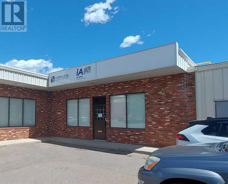 5108 52 Street Unit 7, Red Deer, AB T4N 6Y4