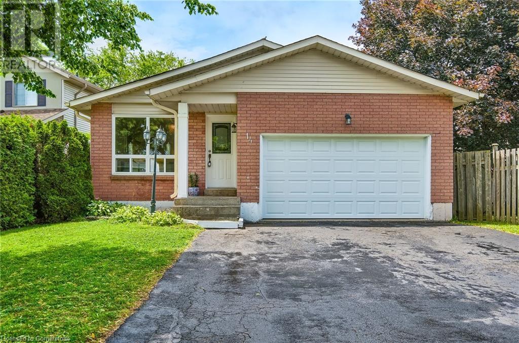 14 Ashridge Pl, Hamilton, ON L8W 3S6