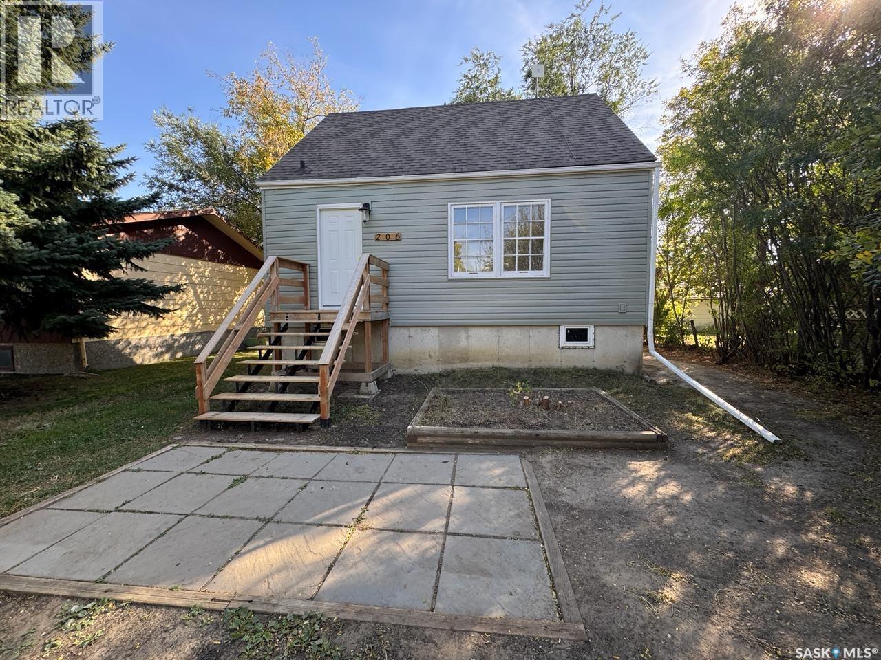206 Carson St, Dundurn, SK S0K 1K0