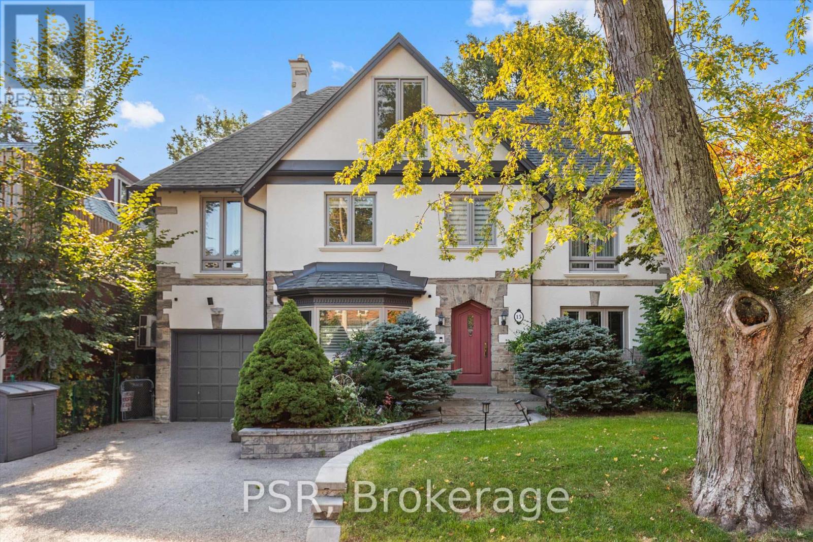 15 Strathallan Blvd, Toronto, ON M5N 1S8