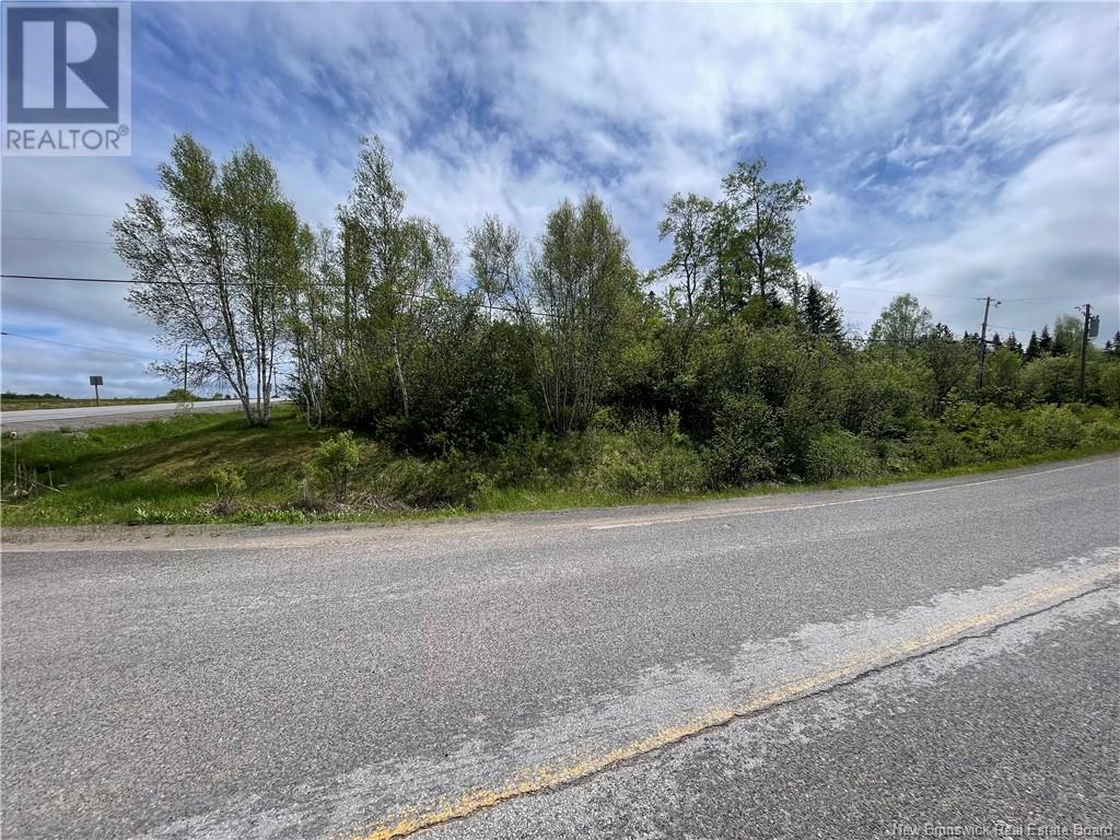 New Brunswick 865, Cassidy Lake, NB E4E 5Y7