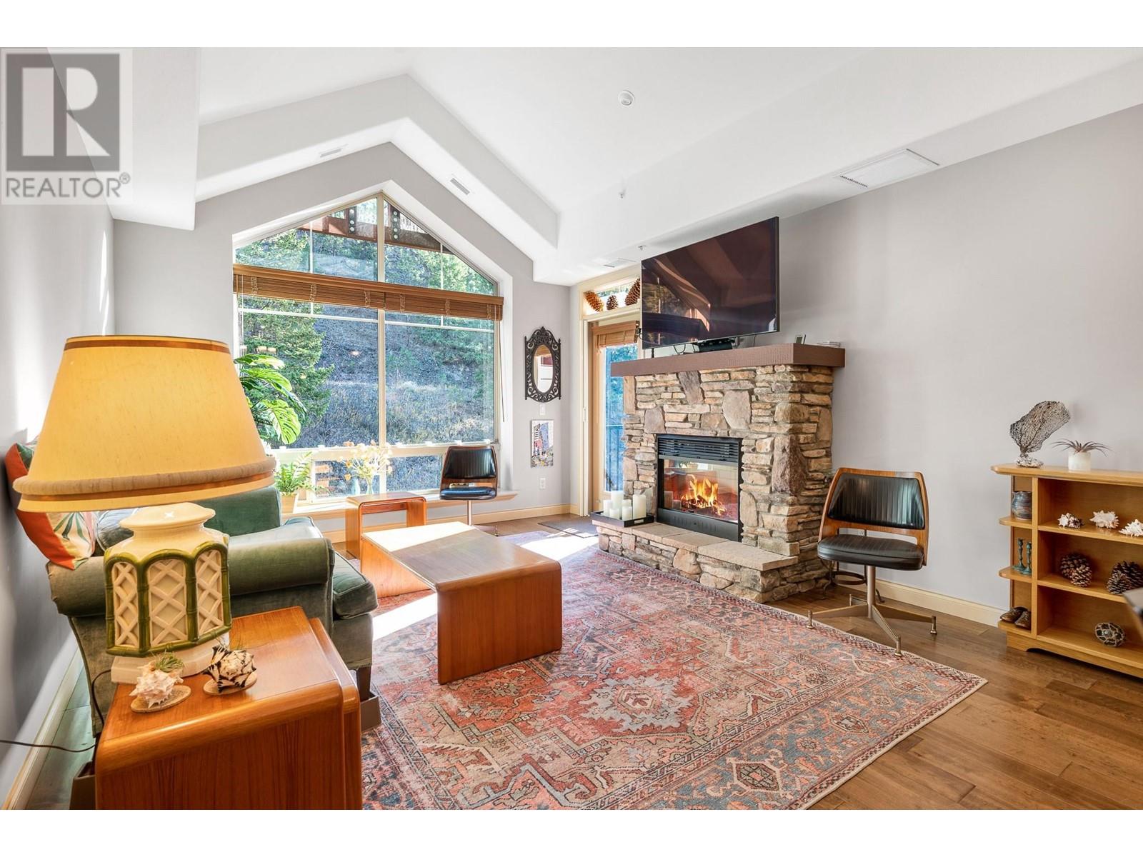 2780 Auburn Road Unit 305, West Kelowna, BC V4T 4C2