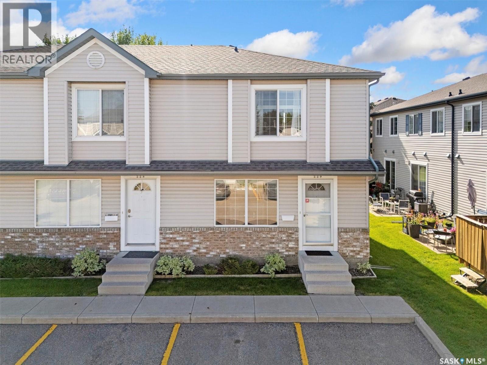 663 Beckett Crescent Unit 229, Saskatoon, SK S7N 4X1