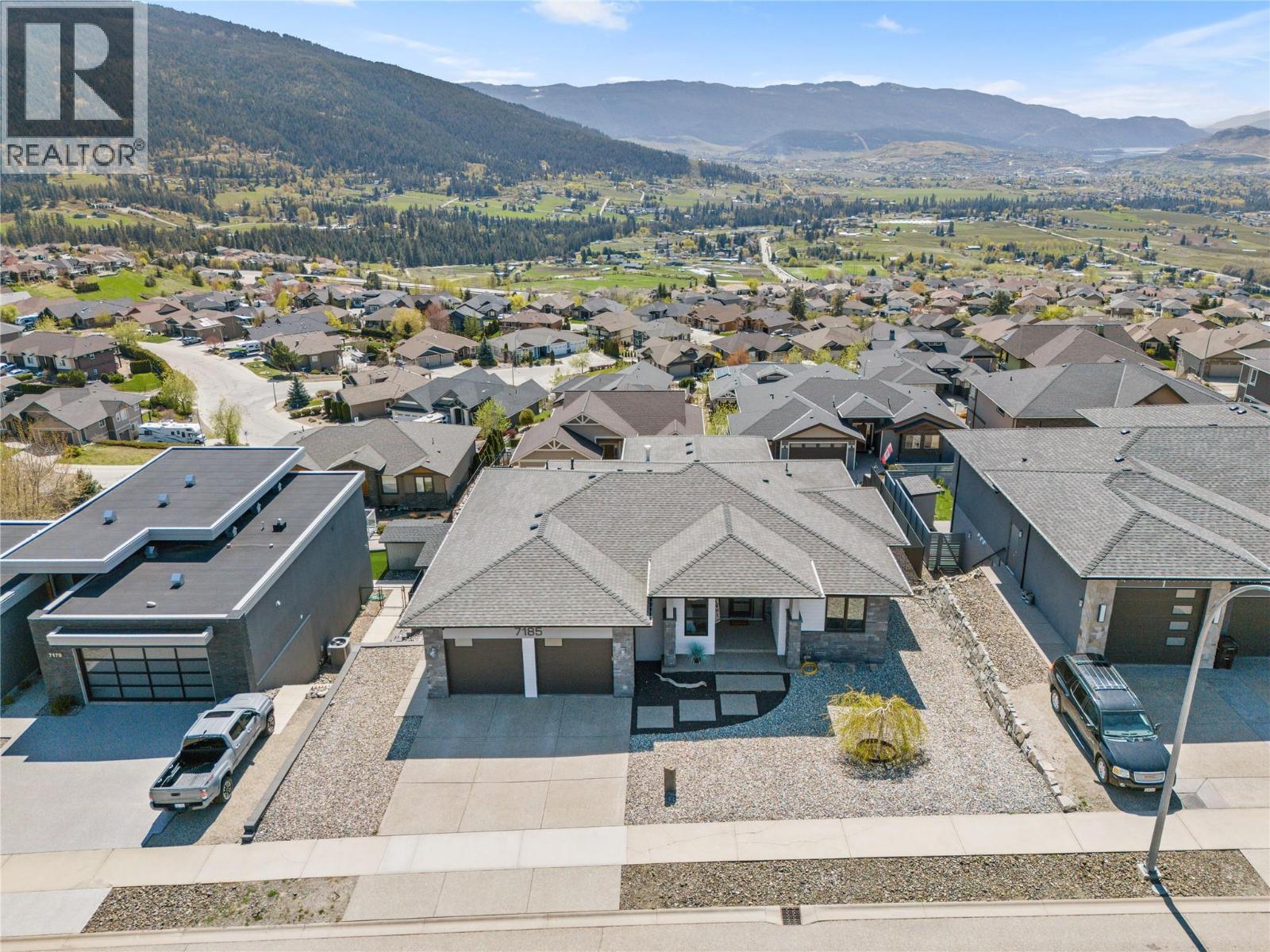 7185 Apex Dr, Vernon, BC V1T 4E4