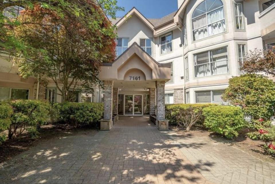7161 121 Street Unit 213, Surrey, BC V3W 1G8