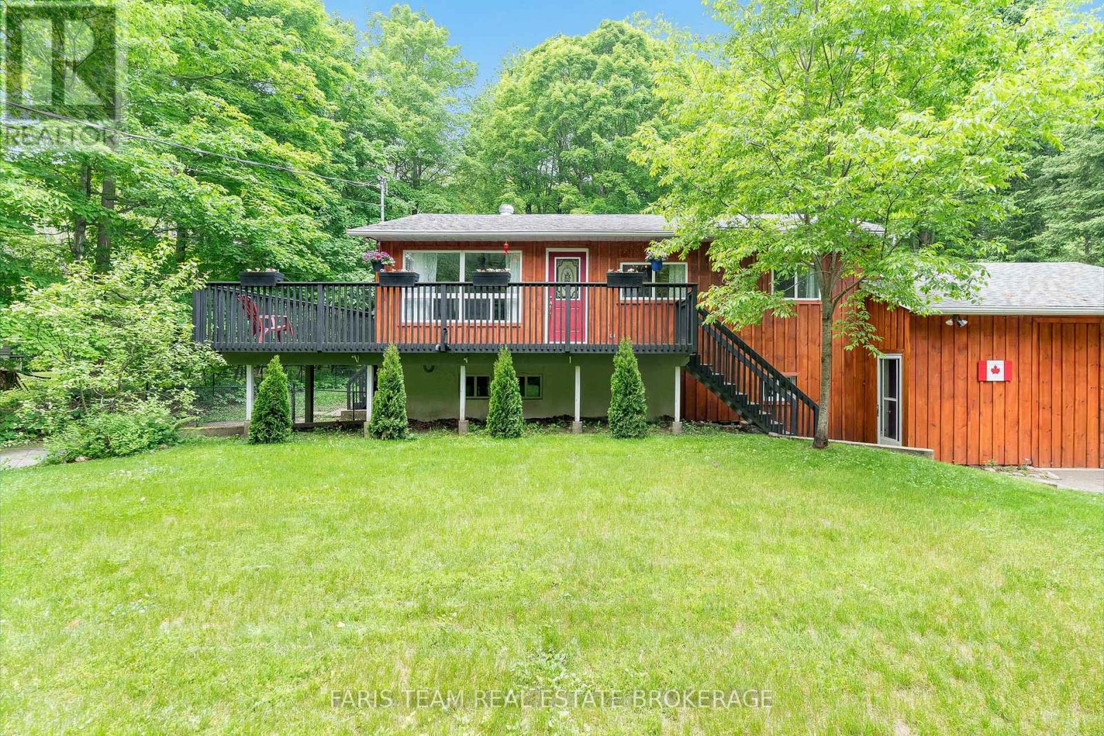 1474 Champlain Rd, Tiny, ON L9M 0C1