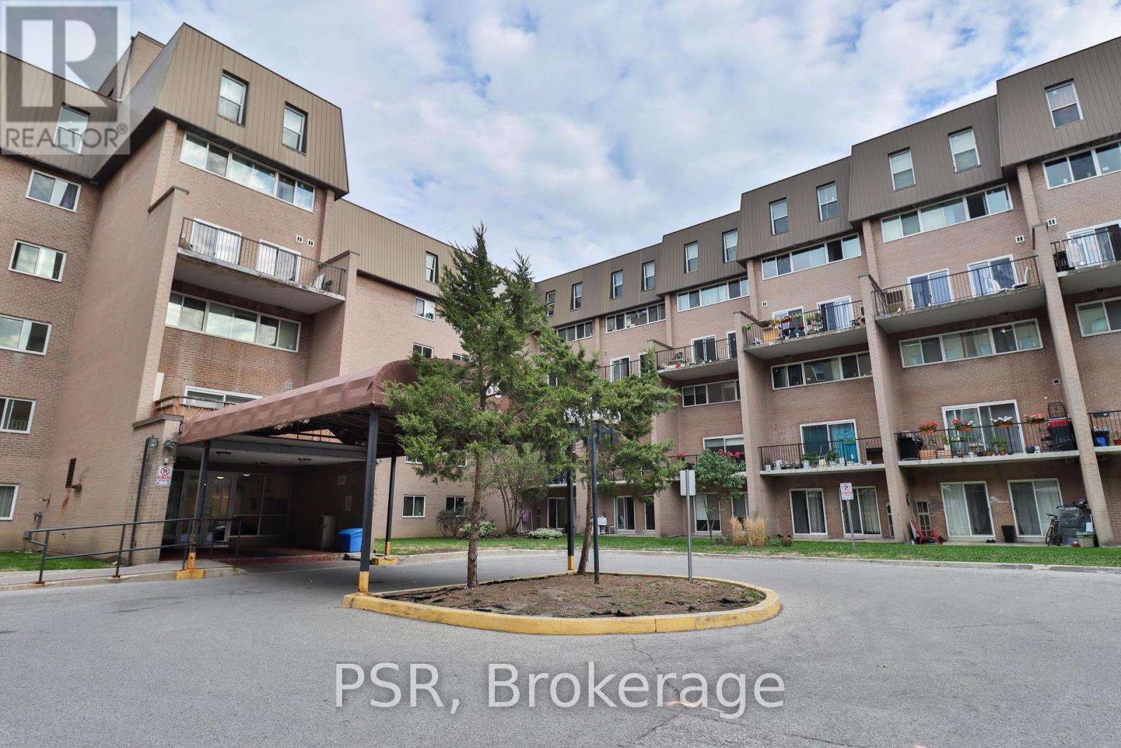 225 165 Cherokee Blvd, Toronto, ON M2J 4T7
