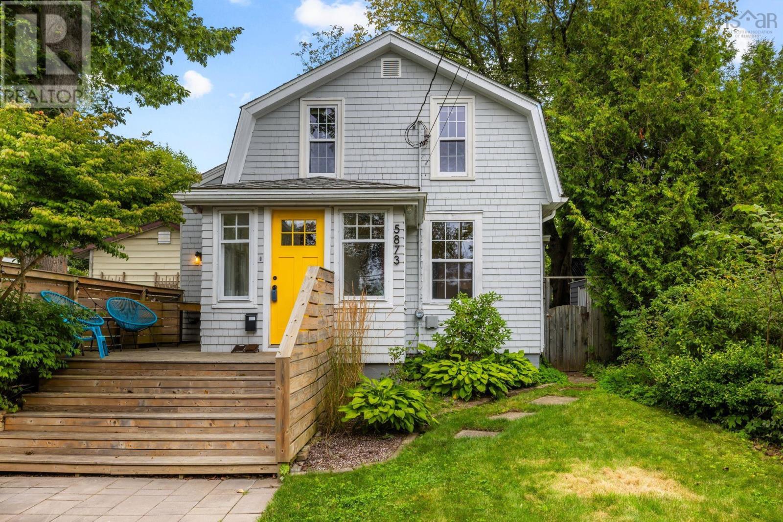 5873 Columbus St, Halifax, NS B3K 2H3