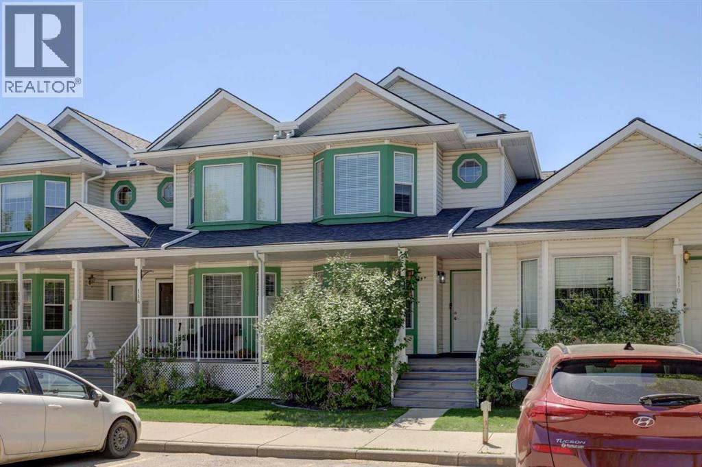 112 Martin Crossing Ct NE, Calgary, AB T3J 3P3