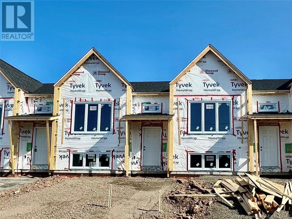76 Warner St, Moncton, NB E1A 9X1