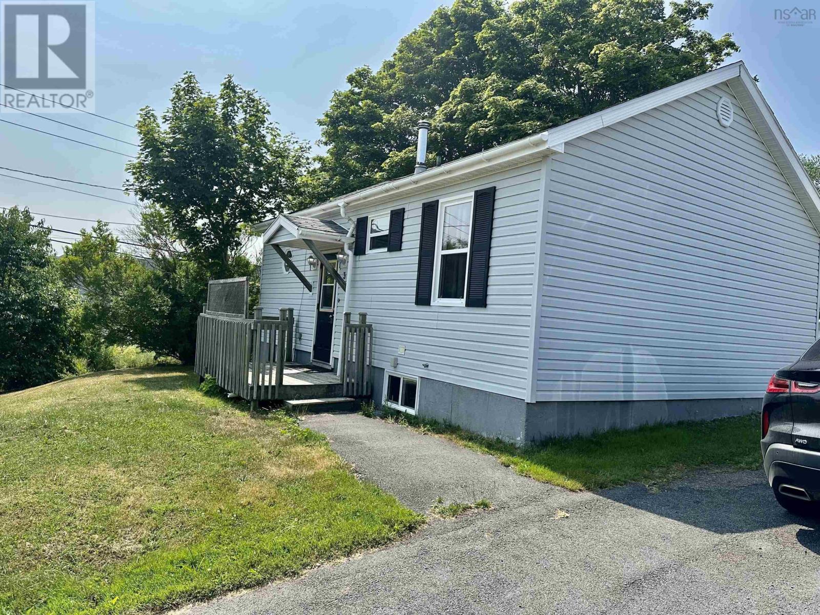24 3 Sadler St #-2, Port Hastings, NS B9A 0A6