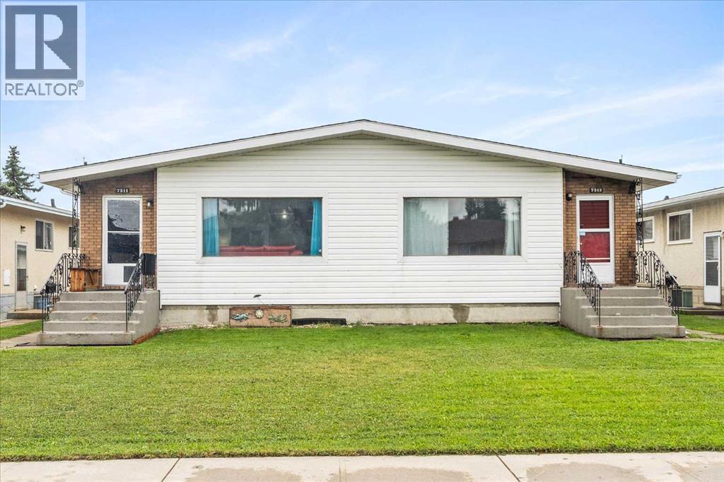 7311 7313 79 Ave, Edmonton, AB T6B 0C4