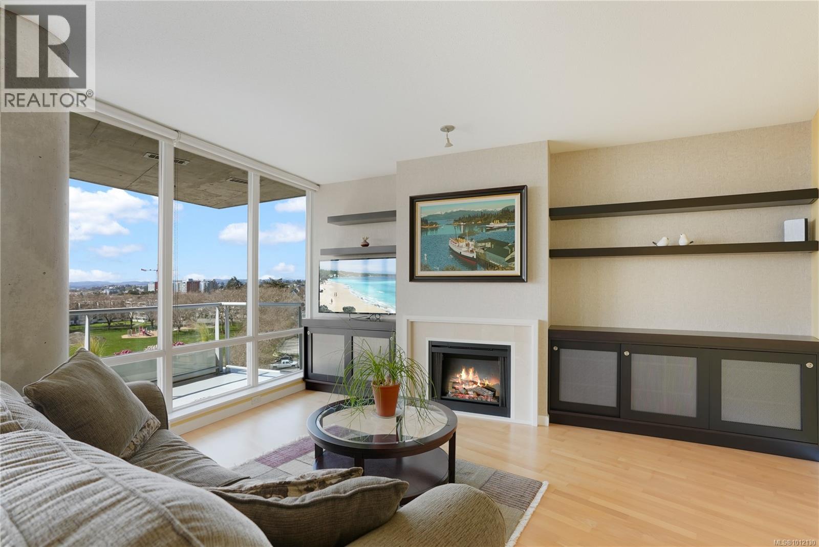 160 Wilson St Unit 905 St, Victoria, BC V9A 7P9