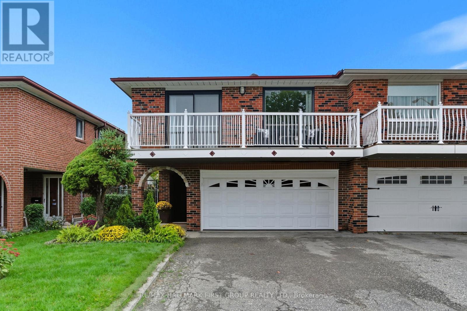 194 Fairglen Ave, Toronto, ON M1W 1B1