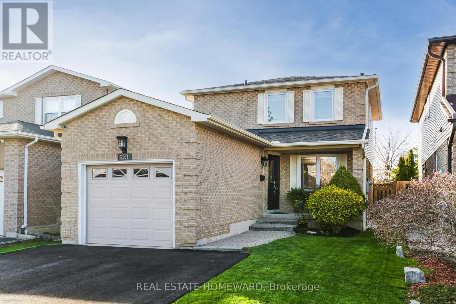3161 Osbourne Rd, Mississauga, ON L5L 4A3