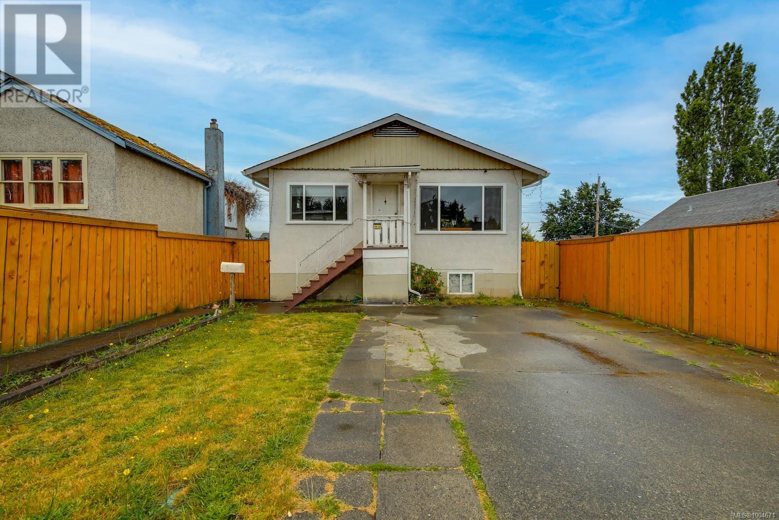 3638 14th Avenue, Port Alberni, BC V9Y 5B7