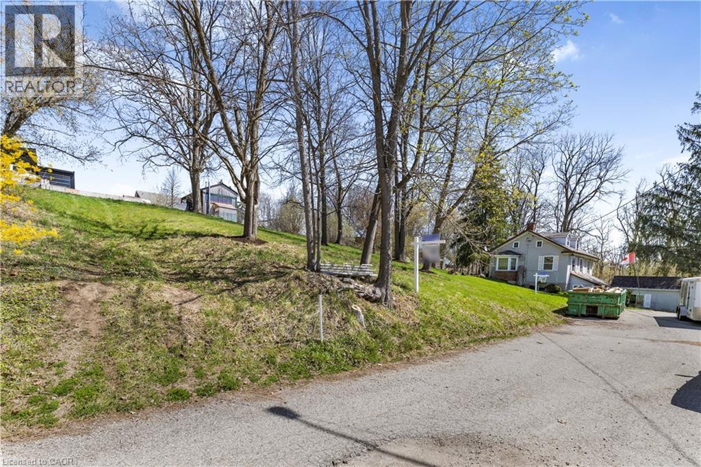 10 Elgin St E, Woolwich, ON N0B 1N0