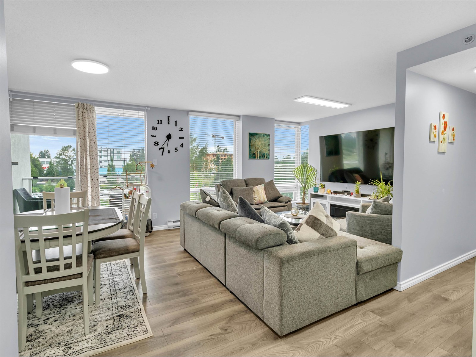 14820 104 Avenue Unit 705, Surrey, BC V3R 0V9