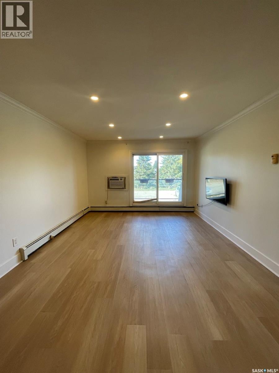 929 Northumberland Avenue Unit 203, Saskatoon, SK S7L 3W8