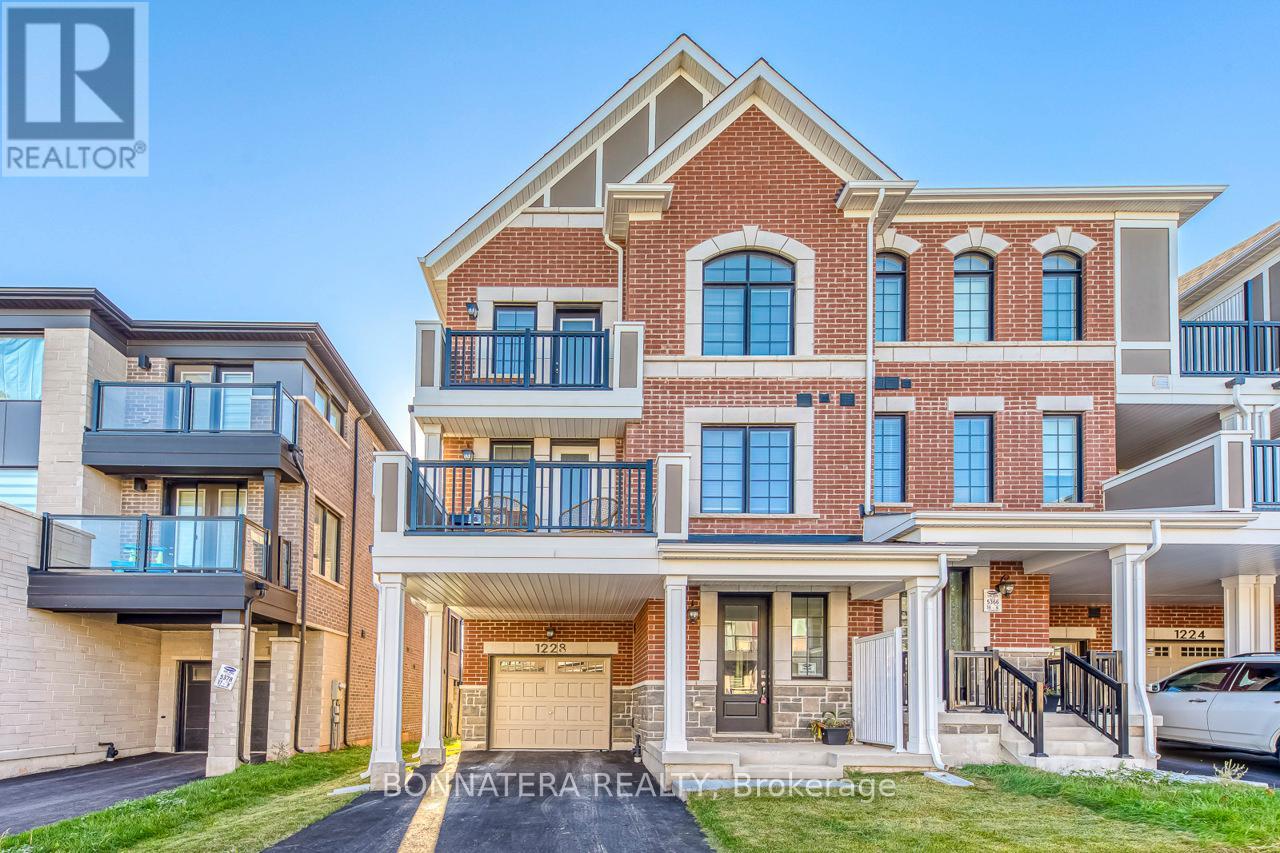 1228 Granary St, Oakville Jm Joshua Meadows, ON L6H 7Y4