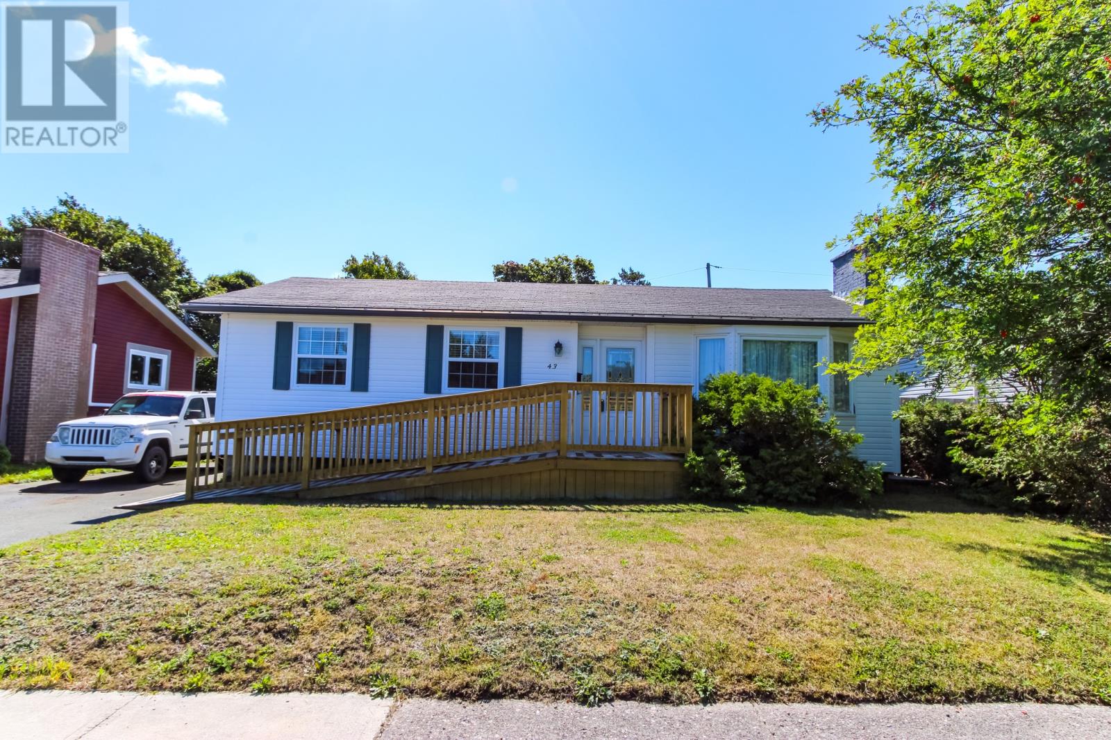 43 Edmonton Pl, St. John's, NL A1A 2N8