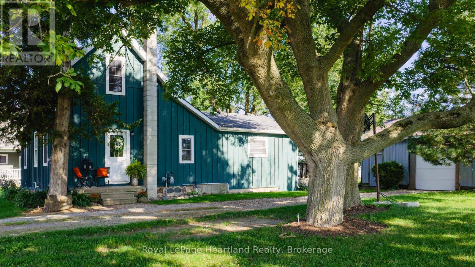 300 Blyth Rd, North Huron, ON N0M 1H0