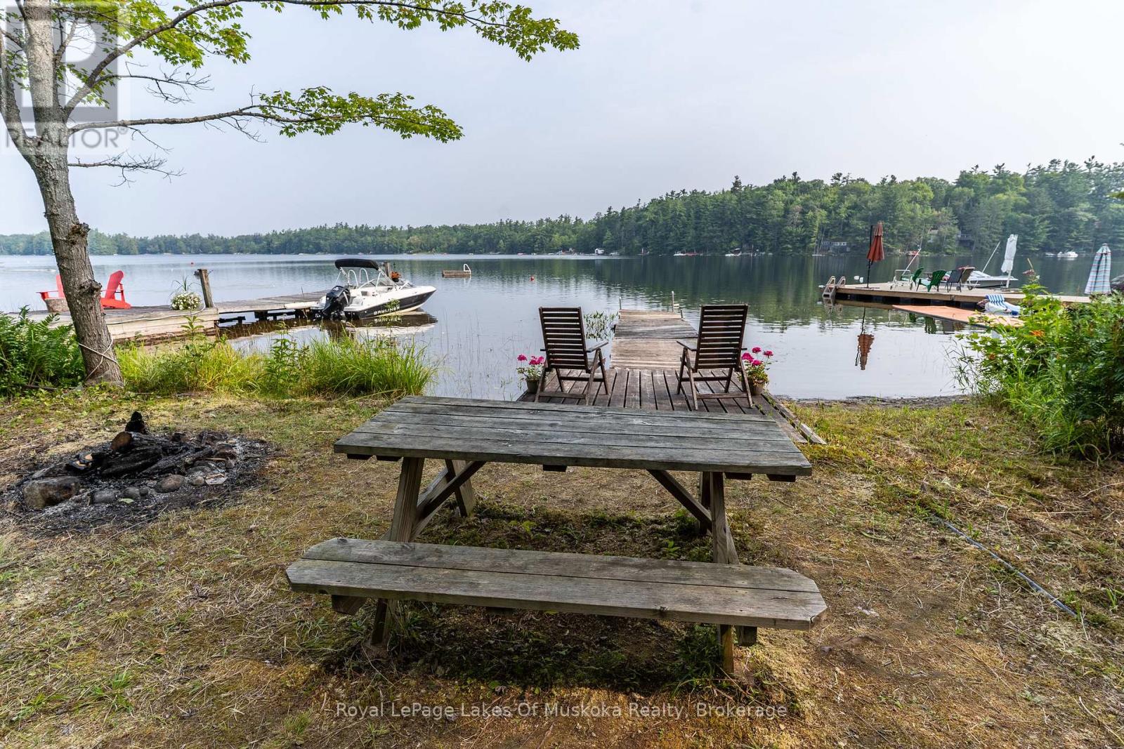 1072 Long Lake Rd, Muskoka Lakes Wood Muskoka Lakes, ON P0C 1A0