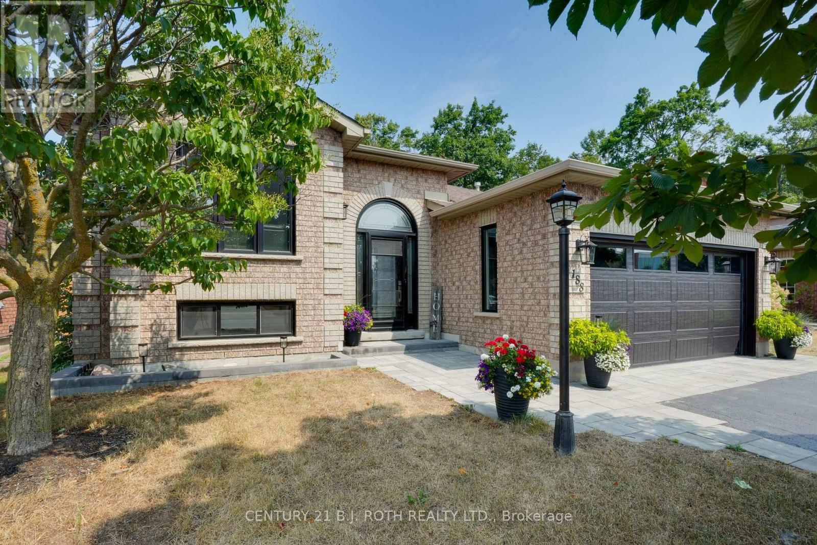 188 Mapleton Ave, Barrie, ON L4N 8T6