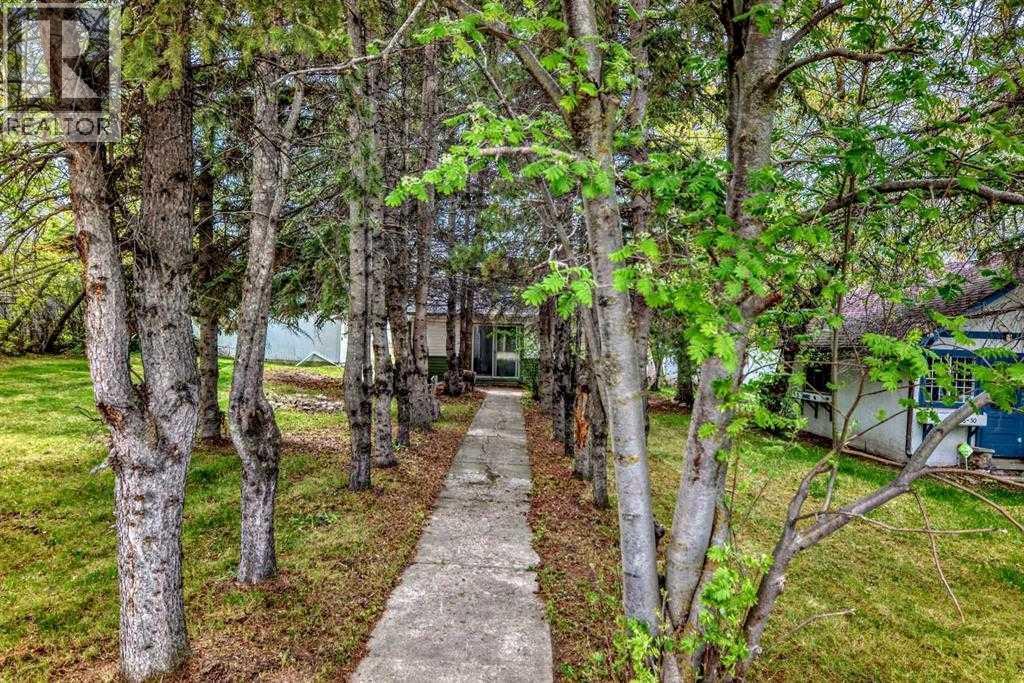 50 Street Unit 4734, Sylvan Lake, AB T4S 1G6