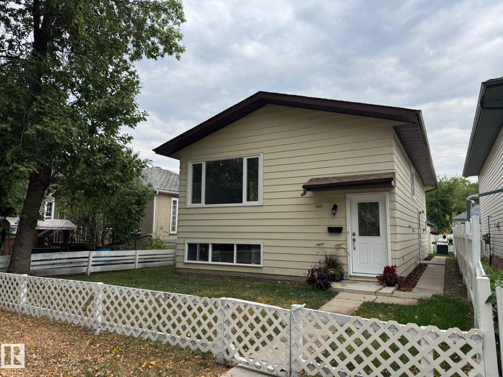 95 St Nw Unit 12011 #a, Edmonton, AB T5G 1R6