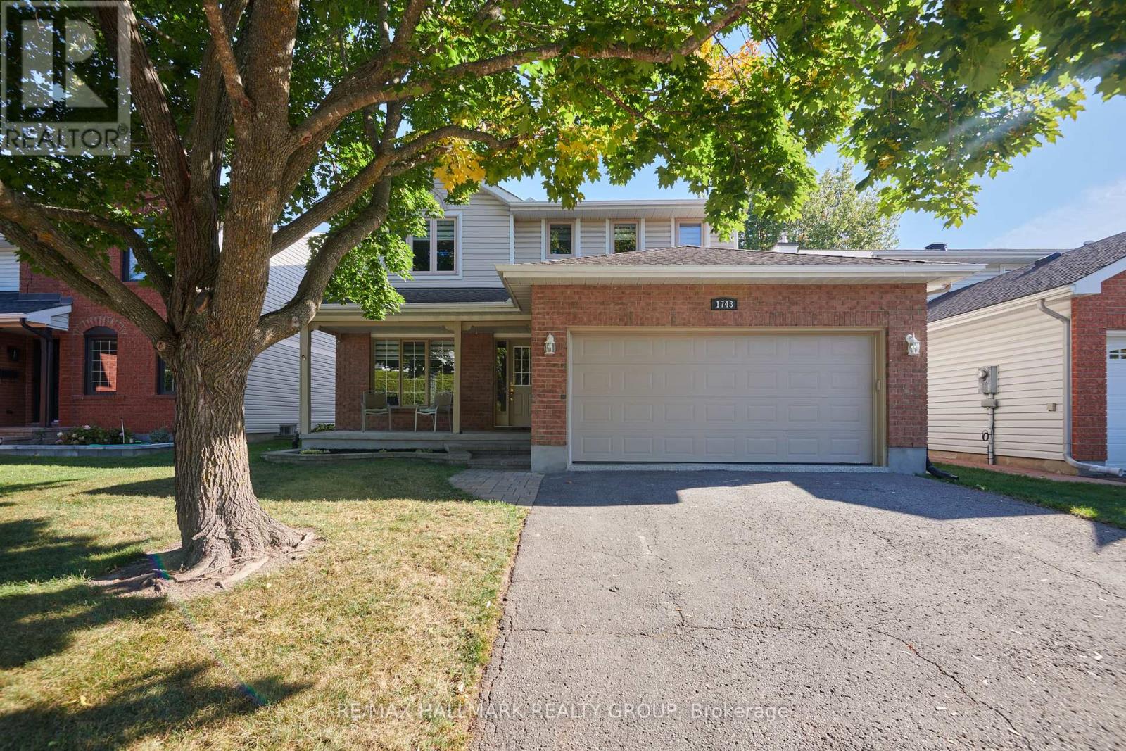 1743 Silver Bark Ave, Ottawa, ON K1C 7A8