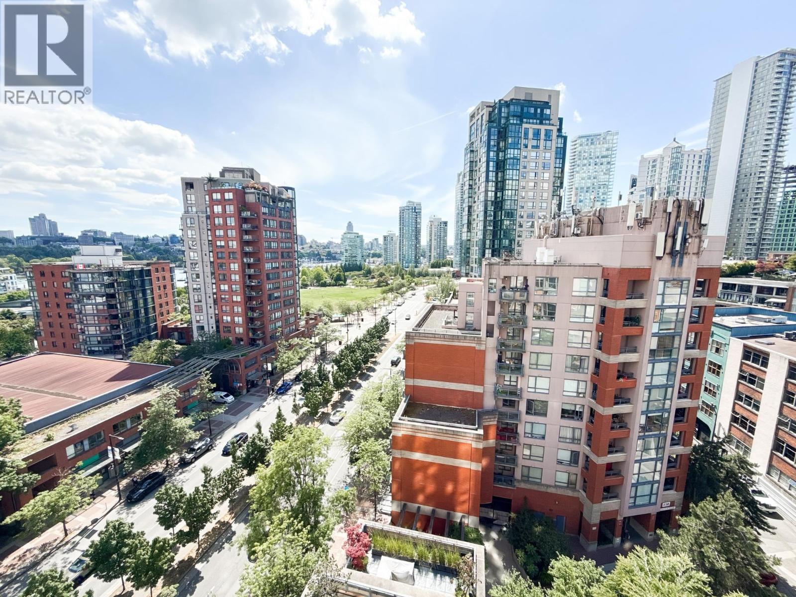 212 Davie Street Unit 1103, Vancouver, BC V6B 5Z4
