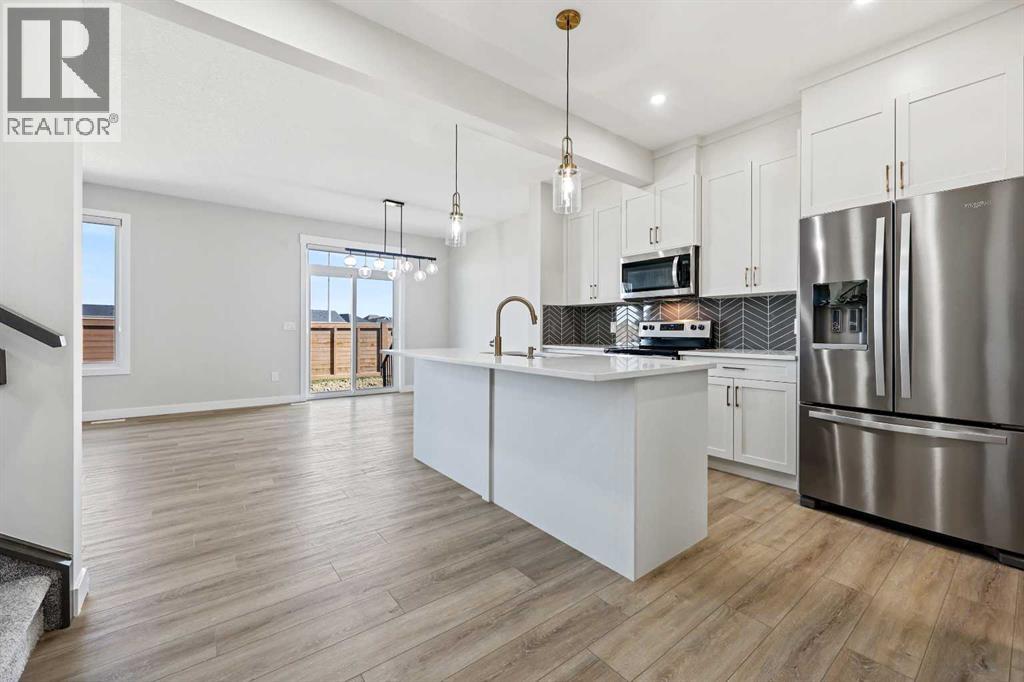 592 Savanna Cres NE, Calgary, AB T3J 5P1