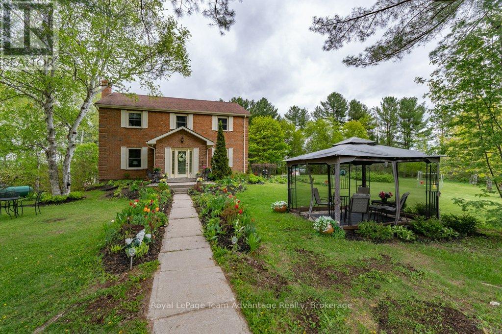 2 Tally Hoswords Rd, Seguin, ON P2A 2W9
