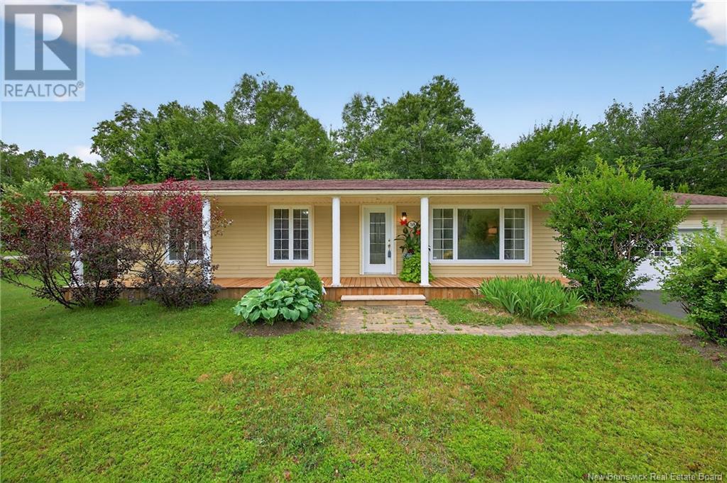 749 Rue Acadie, Grande-Anse, NB E8N 1G3
