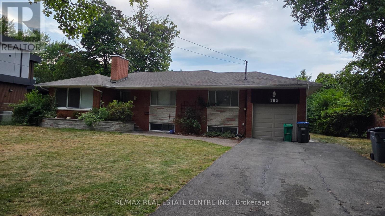 593 Indian Rd, Mississauga Lorne Park, ON L5H 1R1