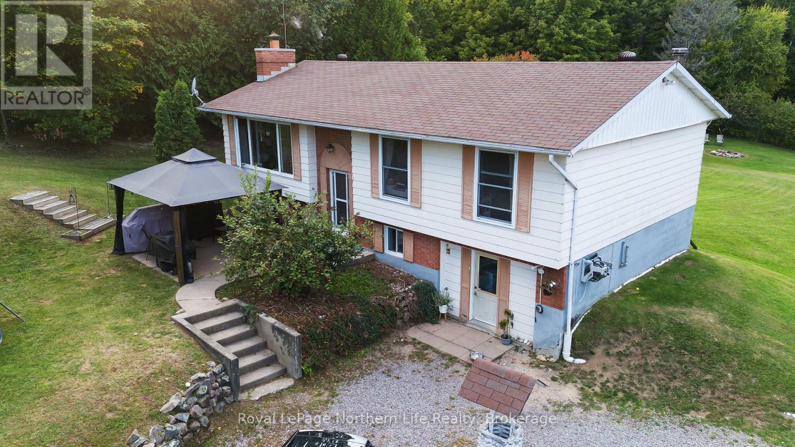 103 Development Rd, Bonfield, ON P0H 1E0