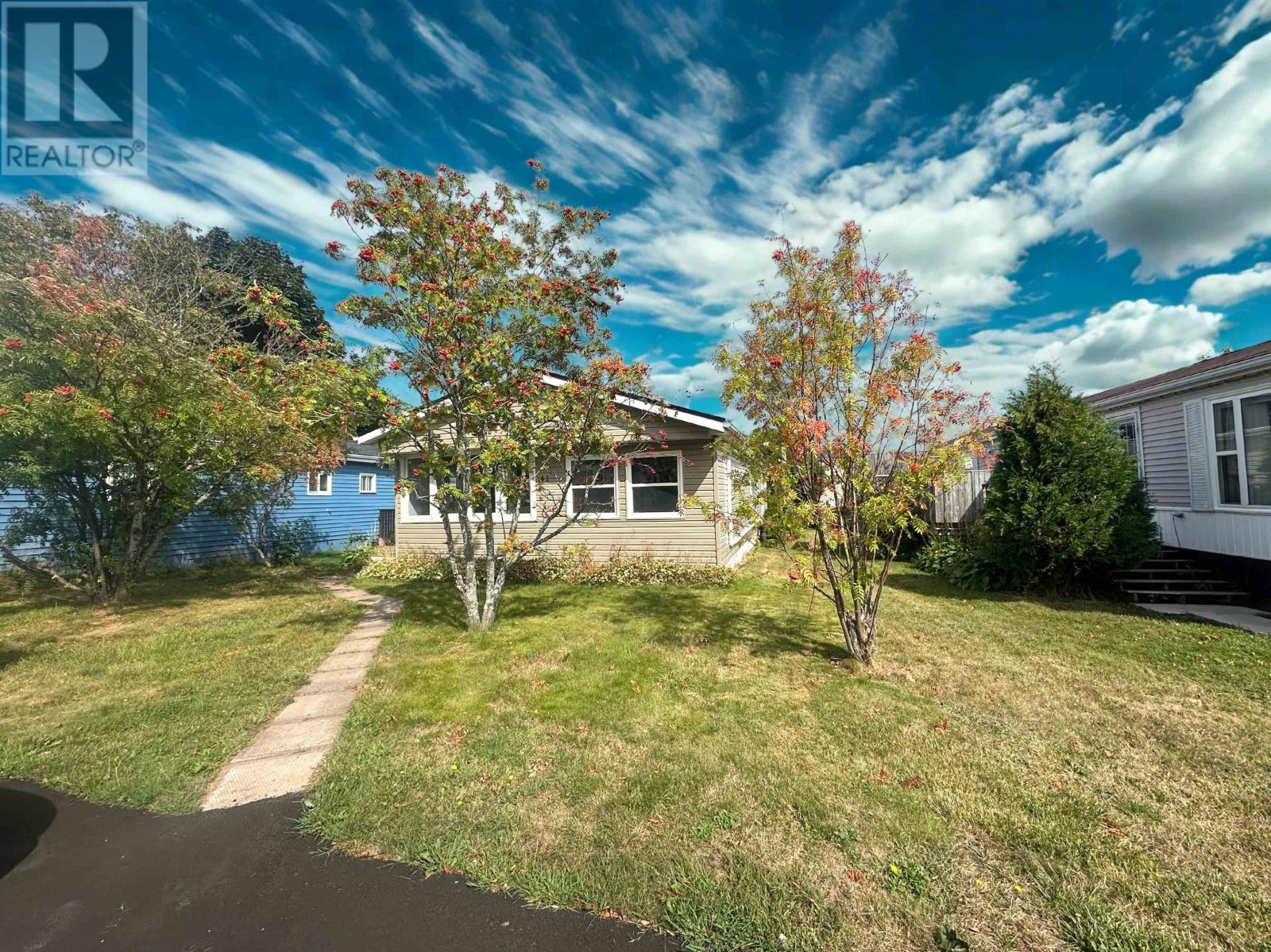 41 Park Ave, Charlottetown, PE C1A 6R4