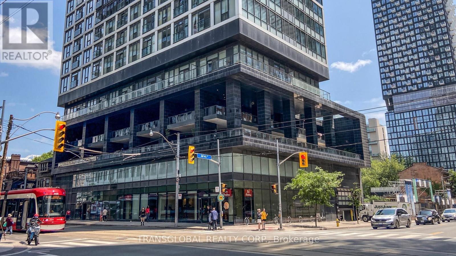 3801 181 Dundas St E, Toronto, ON M5A 0N5