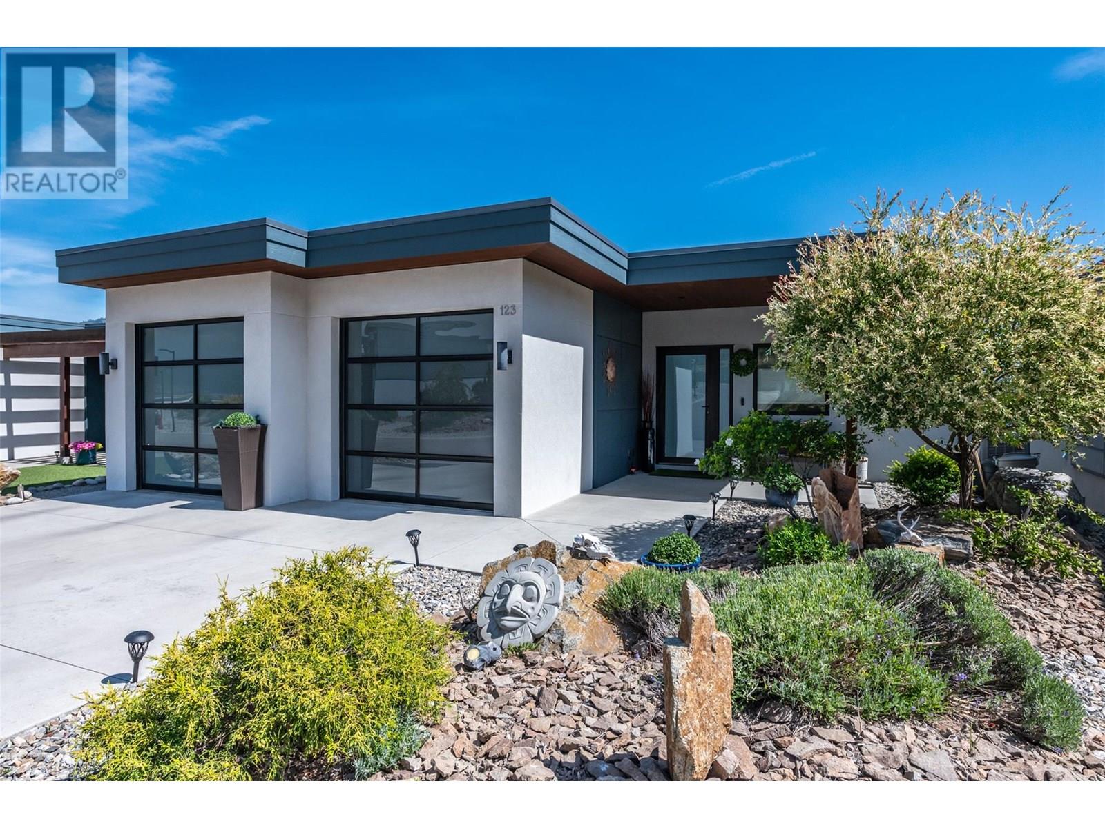 123 View Rd, Penticton, BC V2A 0A6