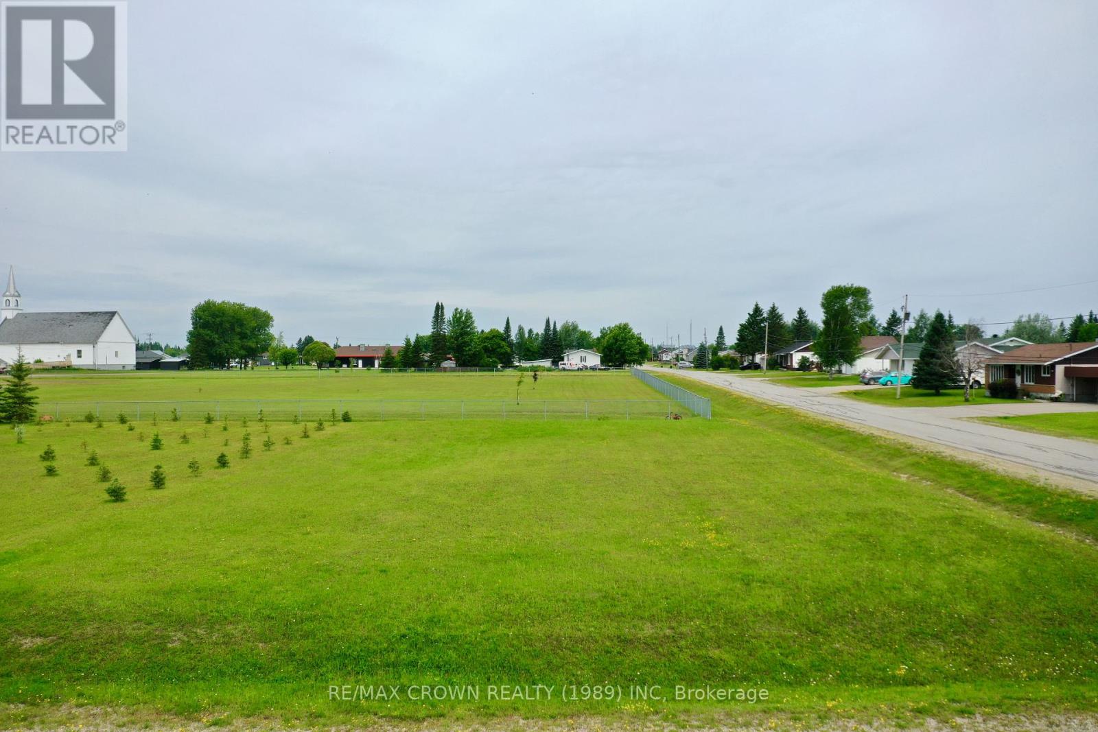 11 Grenier Ave, Val Rita-Harty, ON P0L 2G0