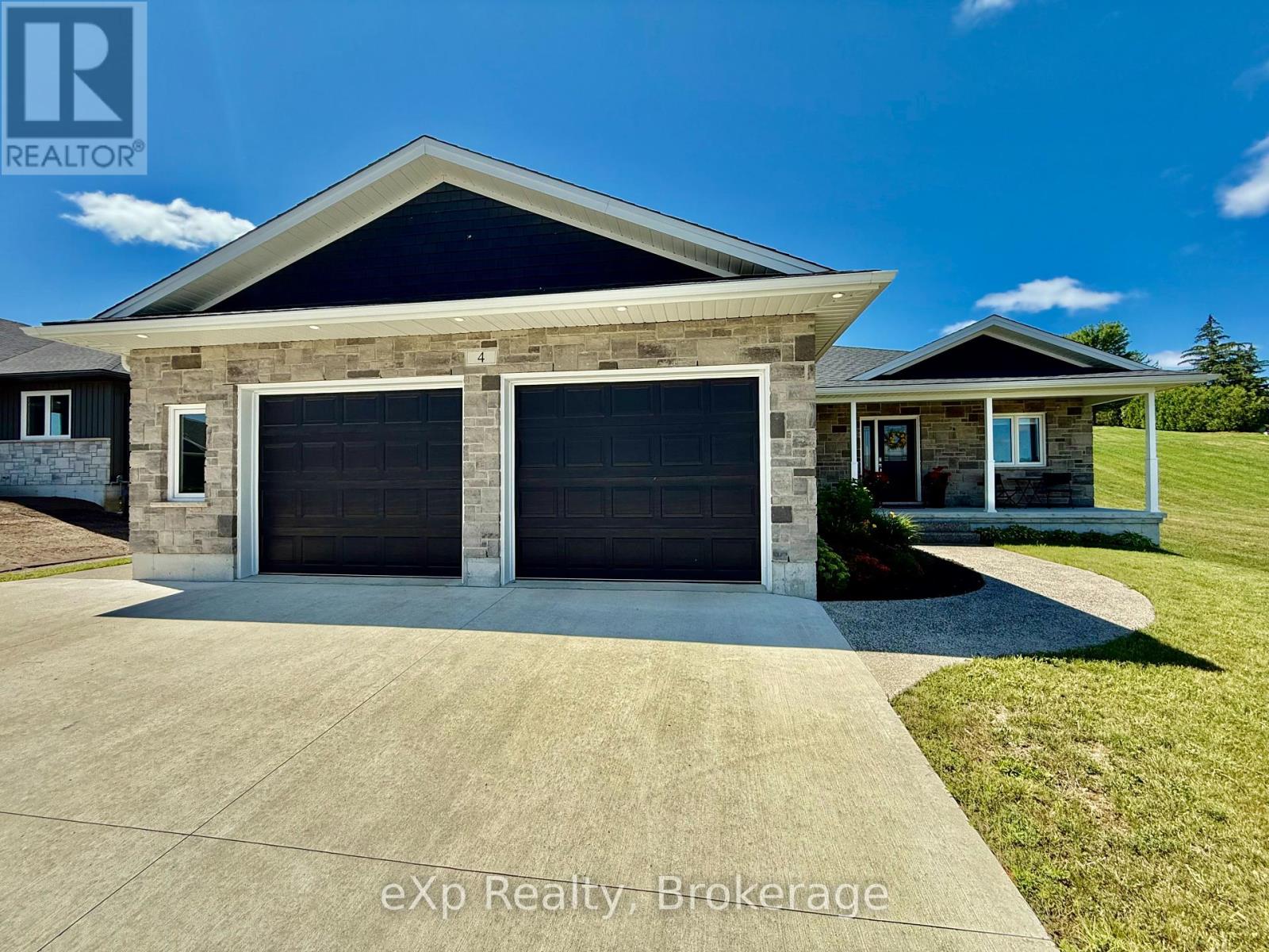 4 Noeckerville Hill Dr, South Bruce, ON N0G 2J0