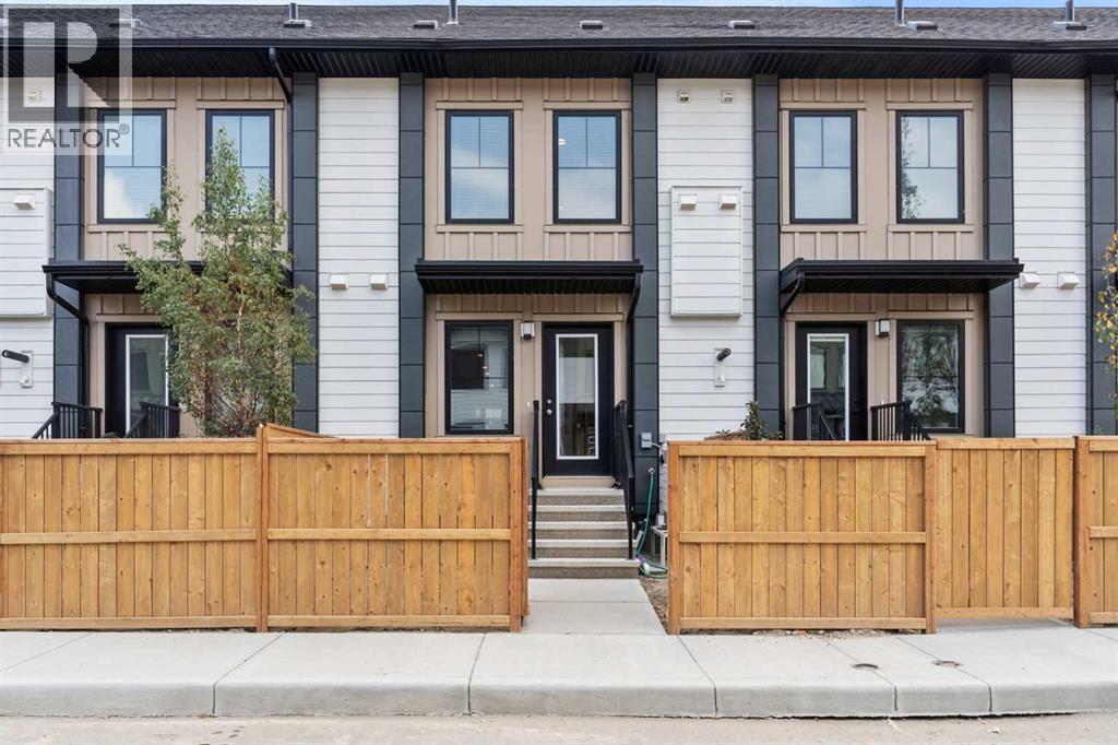 40 Livingston Parade Ne Unit 114, Calgary, AB T4B 3P6
