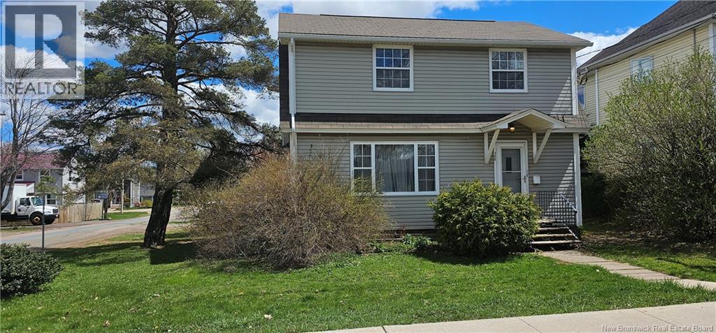 102 Cleveland Ave, Riverview, NB E1B 1X8