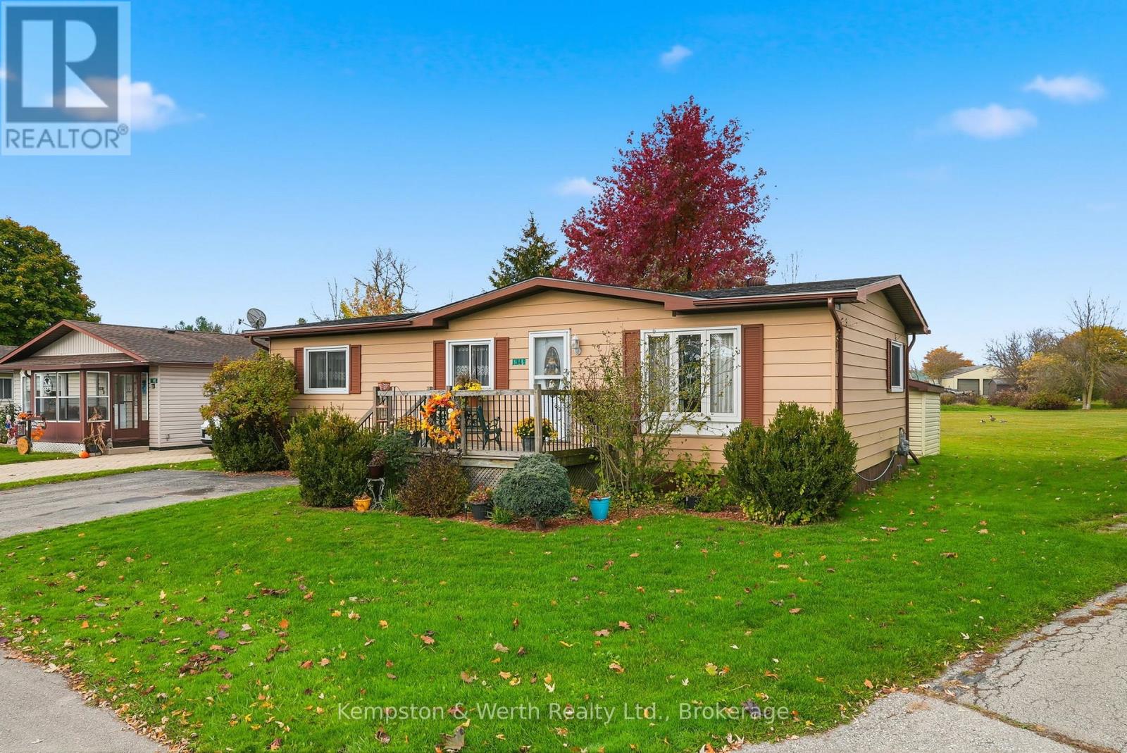 14 Fairview Cres, North Perth, ON N4W 3G8