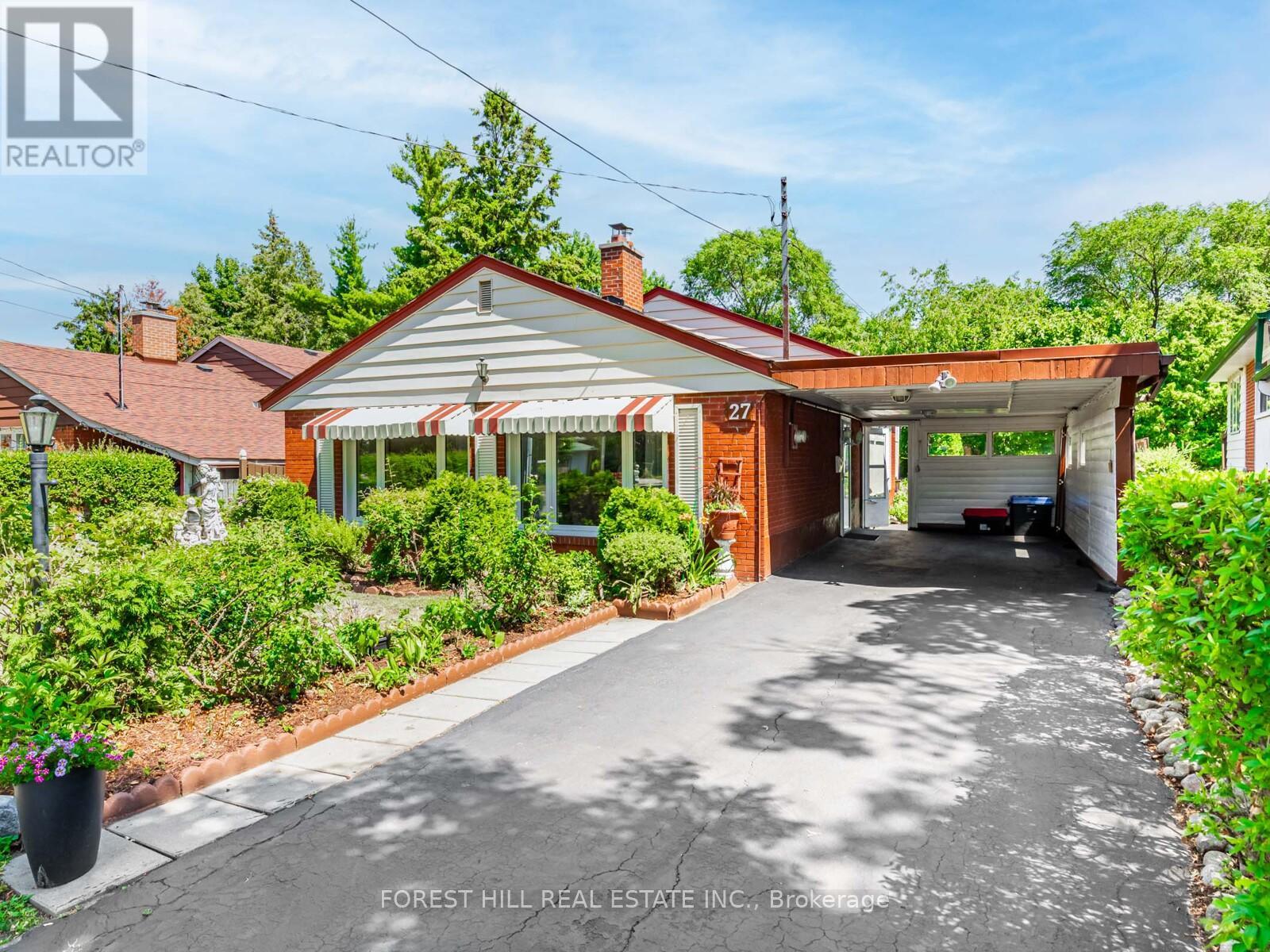27 Fitzgibbon Ave, Toronto, ON M1K 3Z7