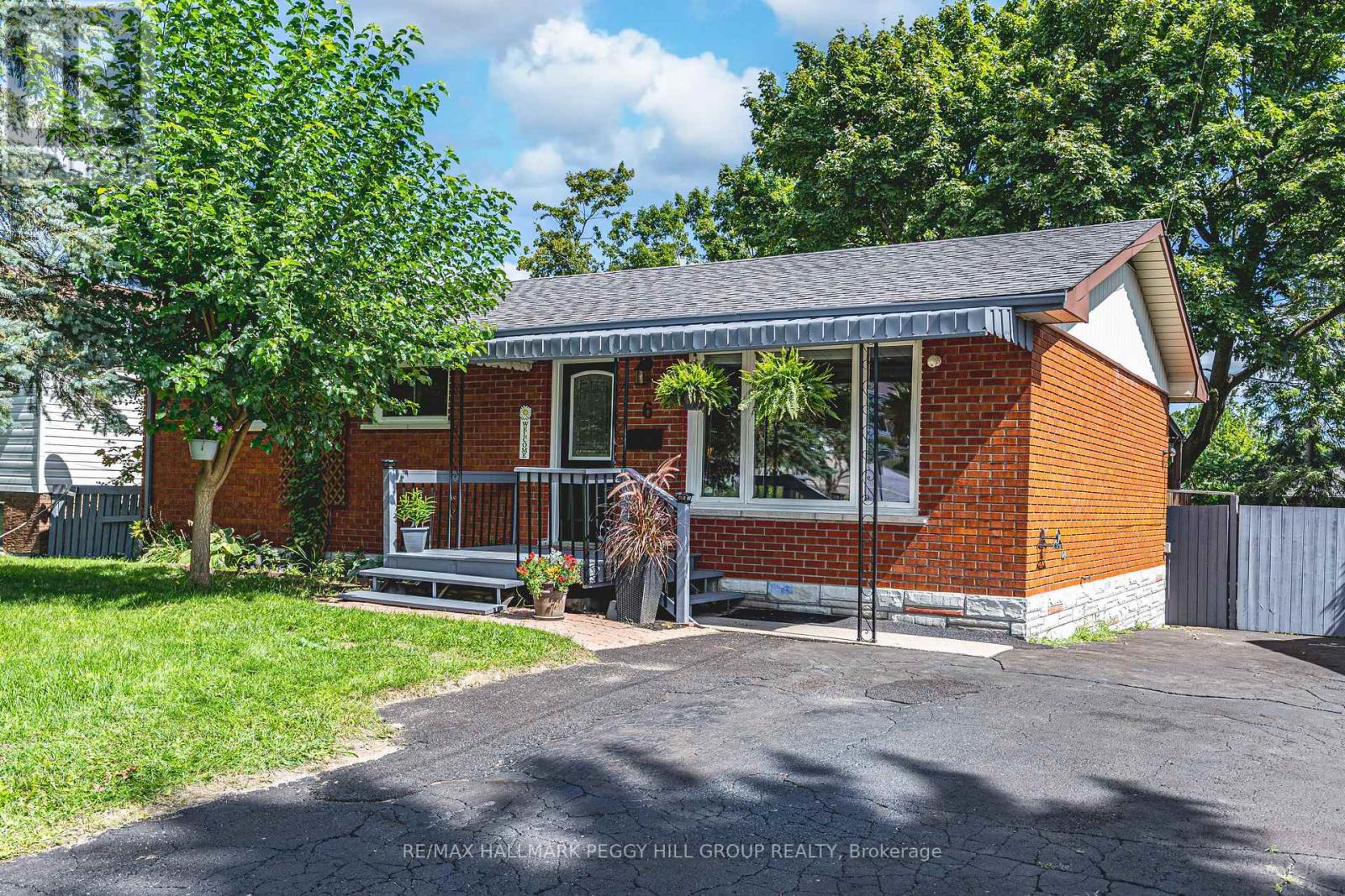 6 Walker Ave, Orillia, ON L3V 6G7
