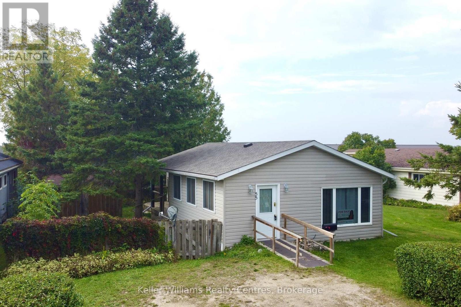 55 302694 Douglas St, West Grey, ON N0G 1R0
